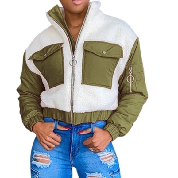 FUZZY sherpa cropped jacket. Green. - Picture 1 of 3